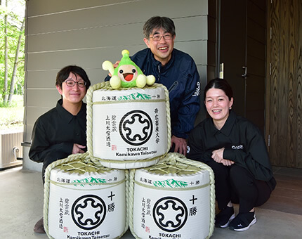 碧雲蔵の皆さんとエネモ