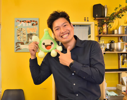 店主の木村政義さんとエネモ
