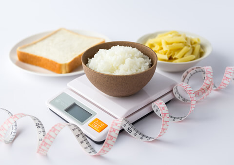 糖質が含まれる食べ物とダイエットのイメージ写真
