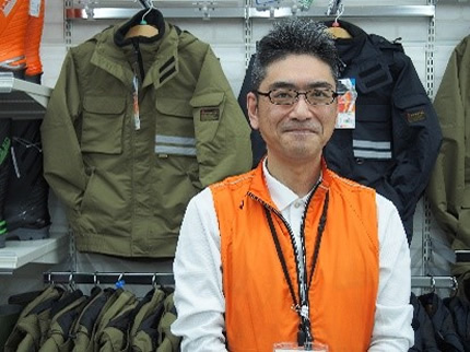 仕事用品店プロノ 清田店 店長 法邑 義幸さんの写真