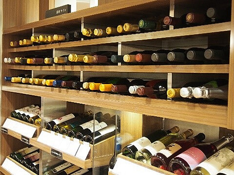 丸井今井札幌本店 道産ワインコーナーの写真