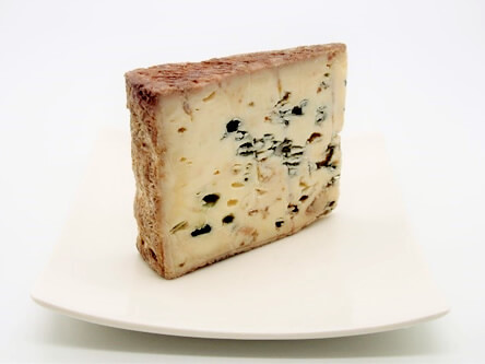 江丹別の青いチーズ - ふらのワイン熟成