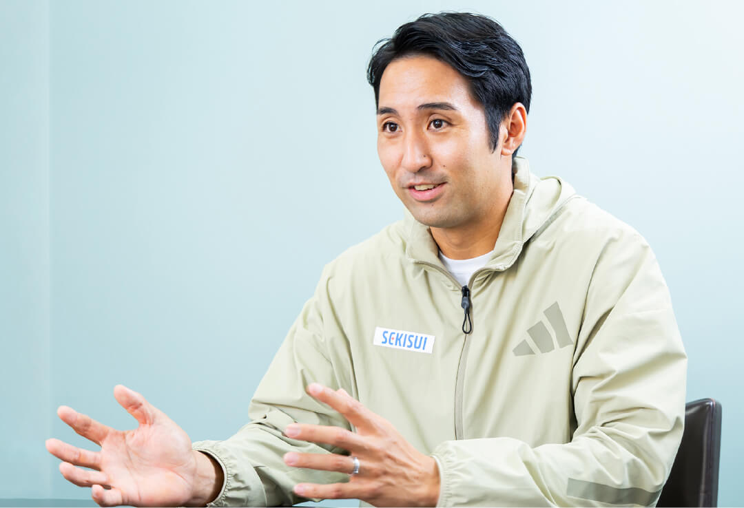 内山靖崇さん