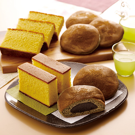 【長崎県】「杉谷本舗」長崎かすてらと黒ごまどら焼き詰合せのイメージ1